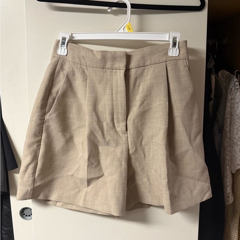 Wilfred Beige Women's Shorts